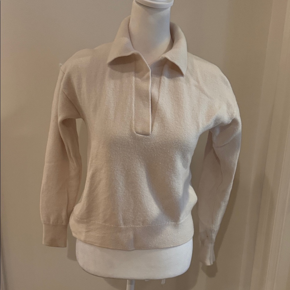 Aritzia Clara Merino Wool Waist Sweater size XS
